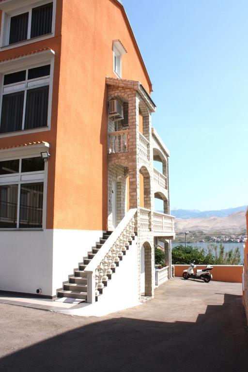 Anastazija *